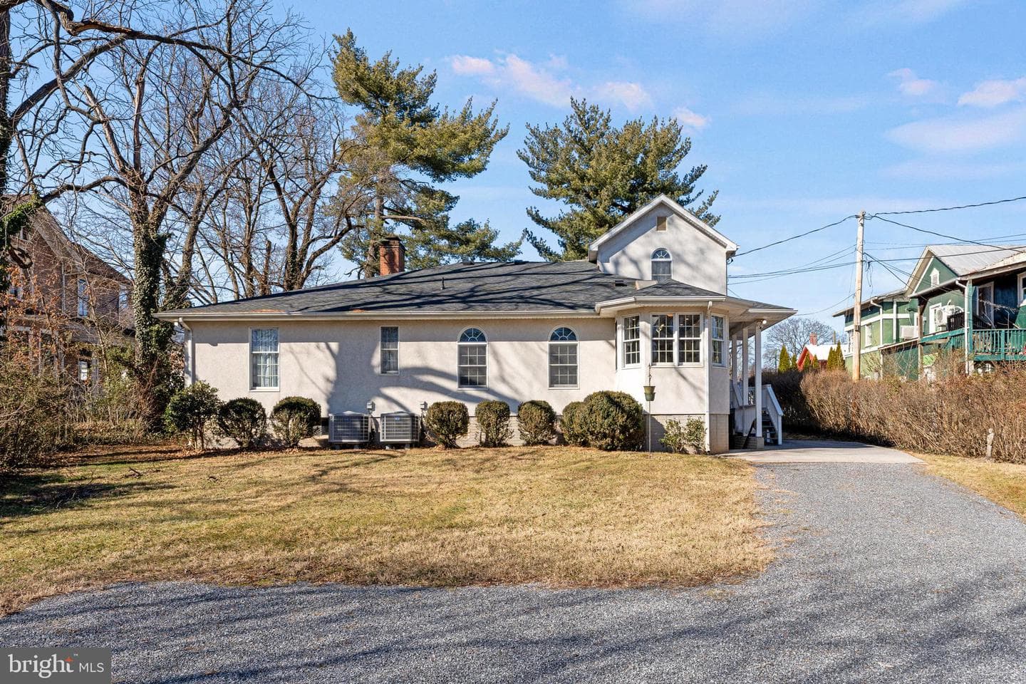 214 S Royal Avenue photo 49