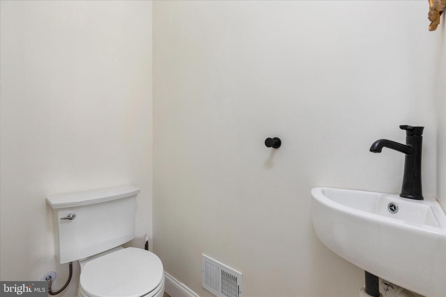 5655 Strasburg Road photo 33