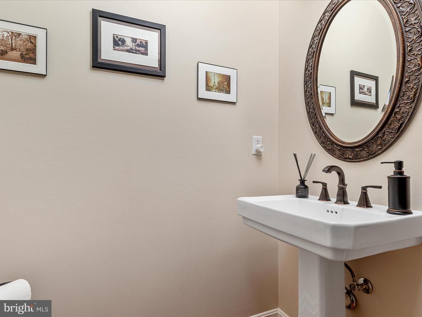 92 Oak Hill Court photo 12