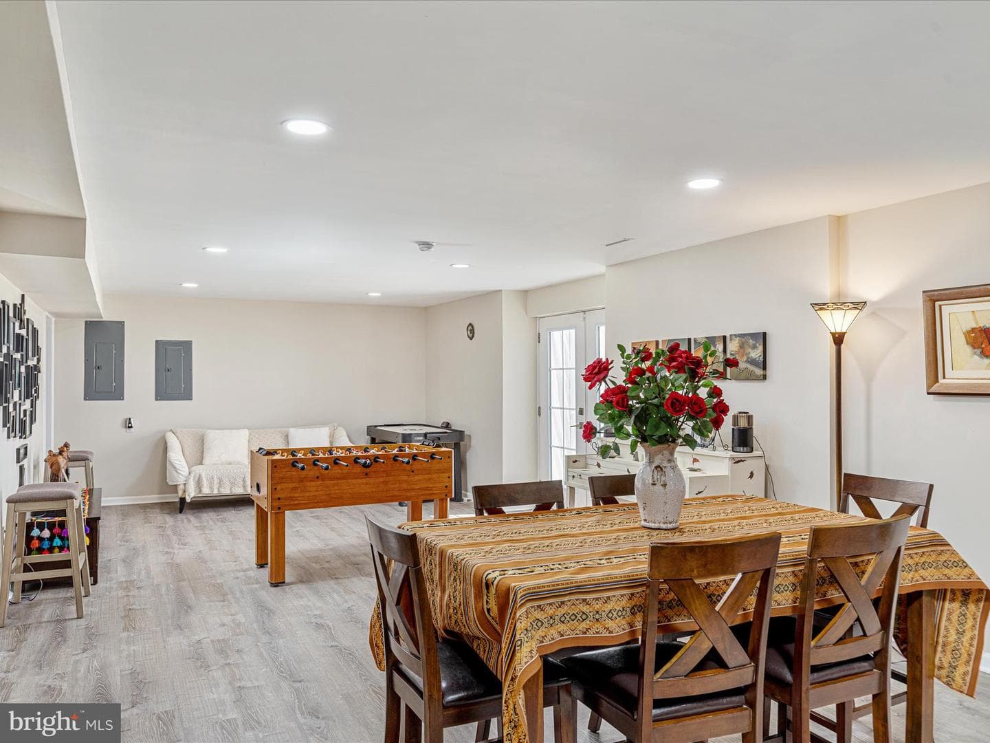 92 Oak Hill Court photo 24