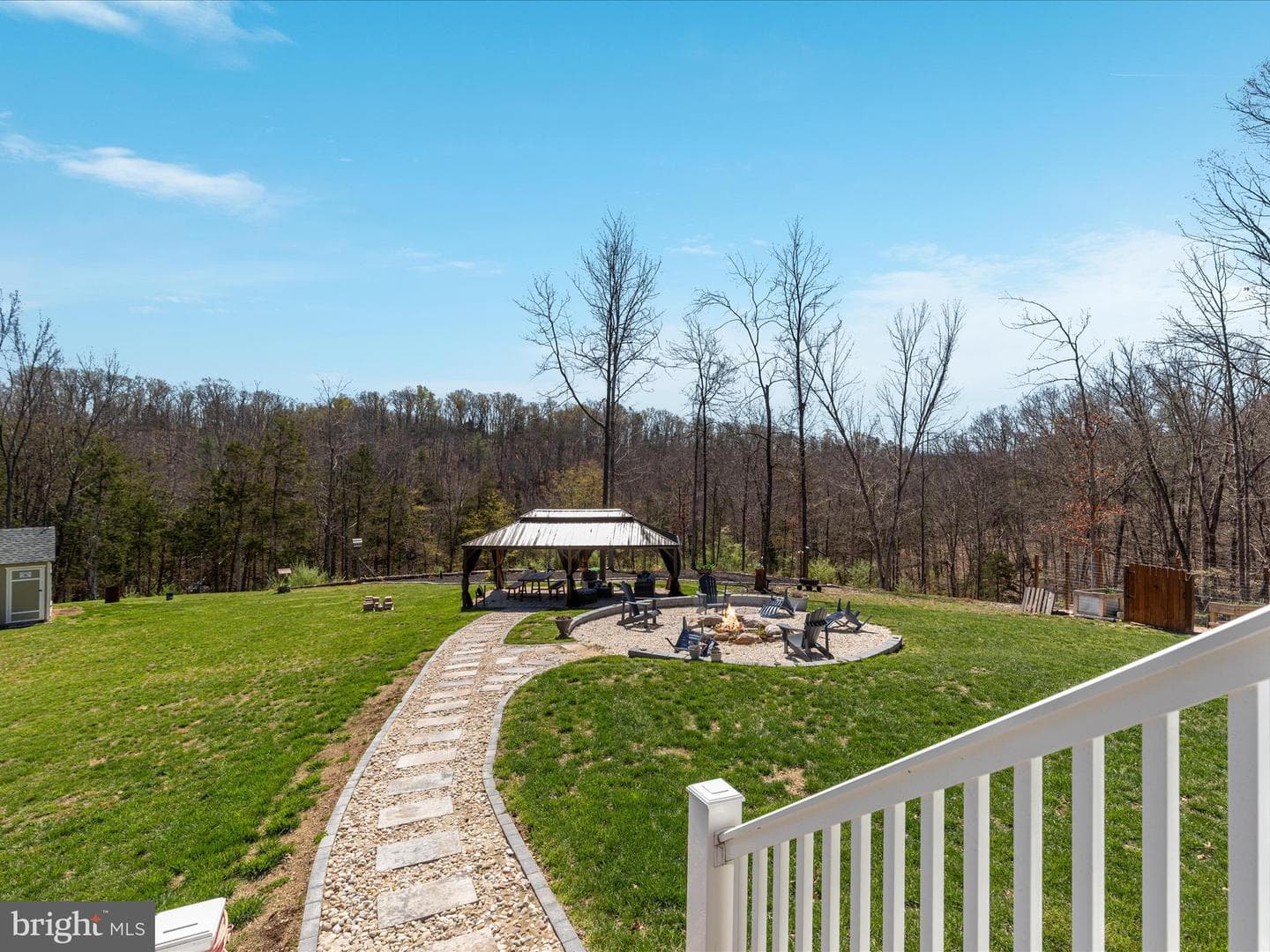 92 Oak Hill Court photo 32