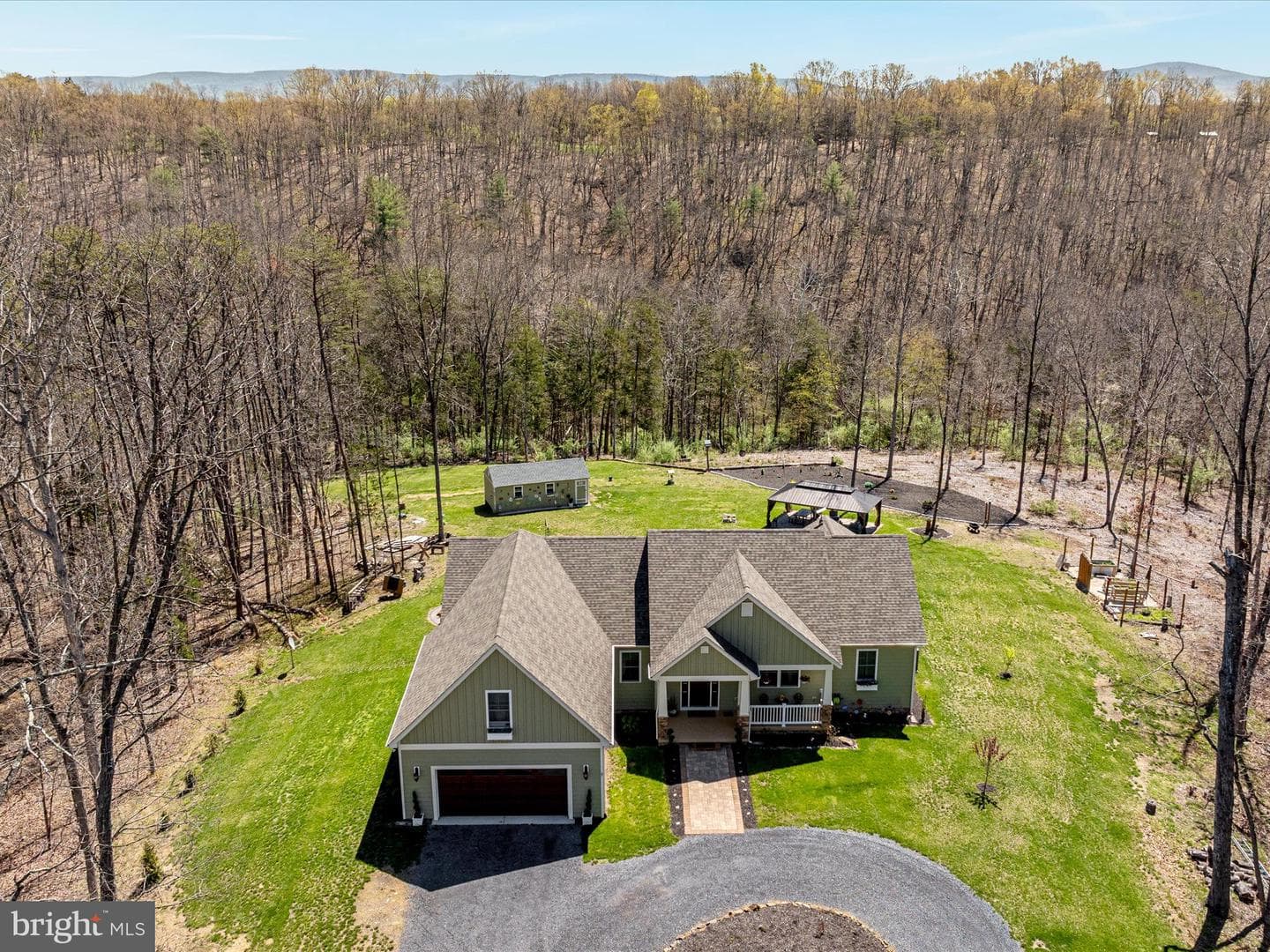 92 Oak Hill Court photo 47