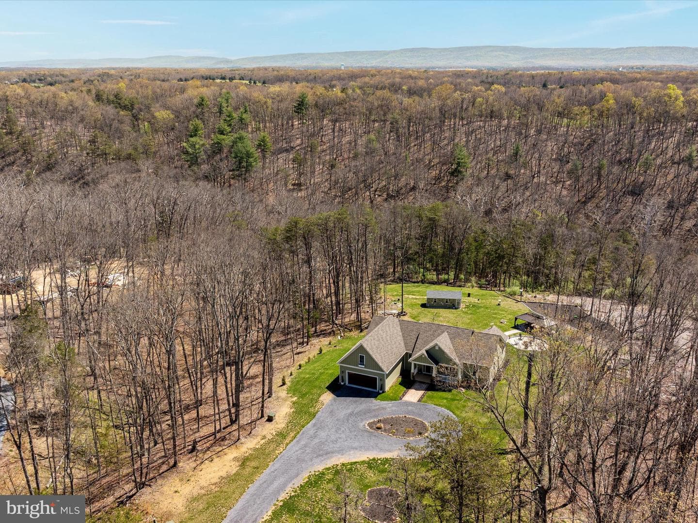 92 Oak Hill Court photo 48