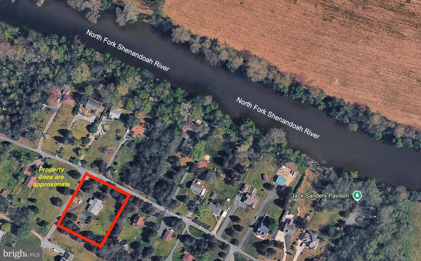 15 River Lakes Drive photo 3