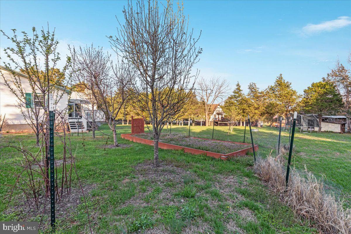 15 River Lakes Drive photo 36