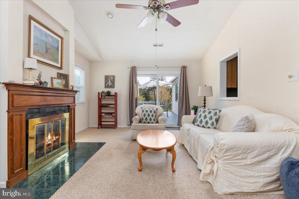15 River Lakes Drive photo 6