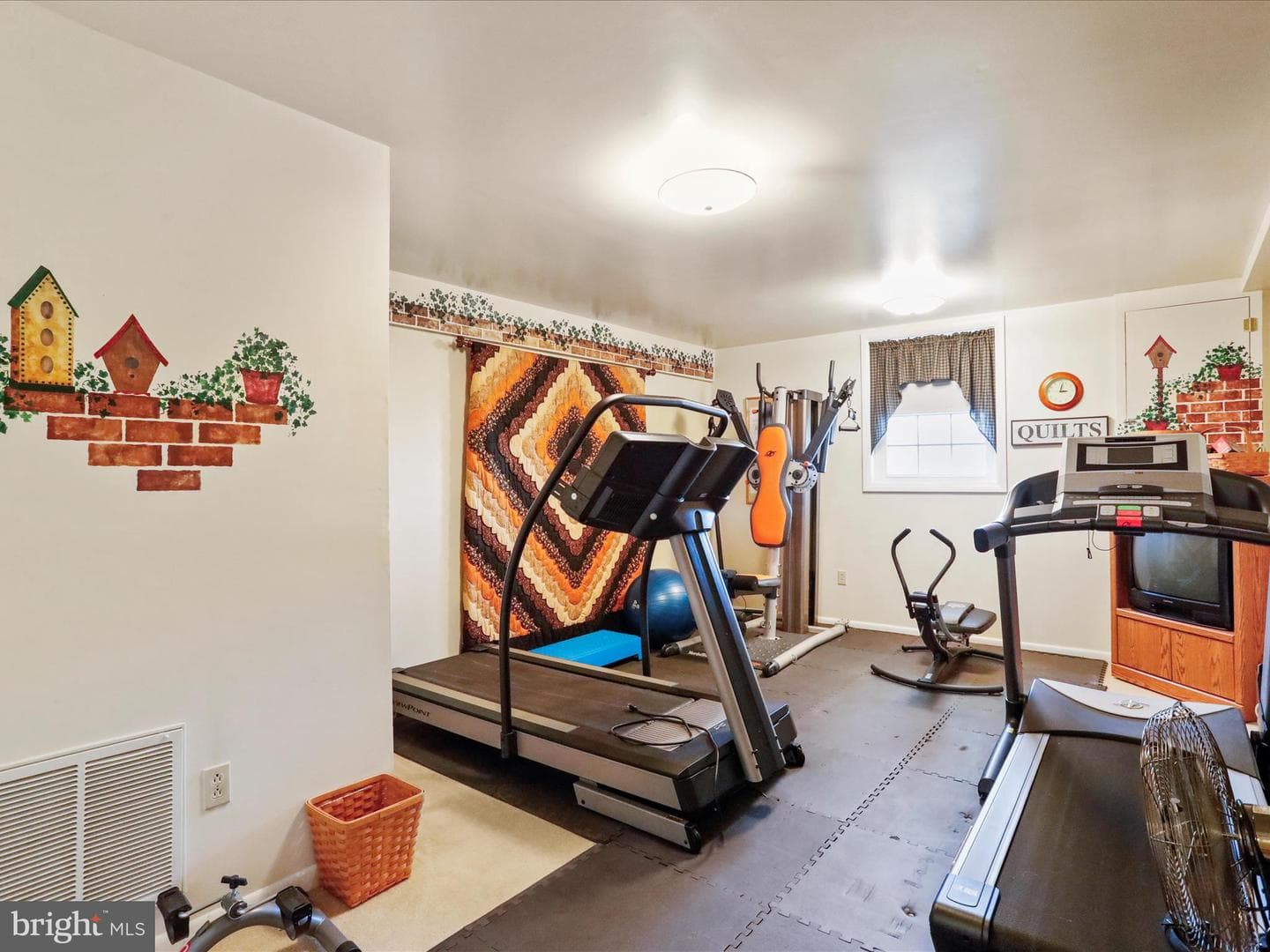 1055 Goodview Drive photo 40