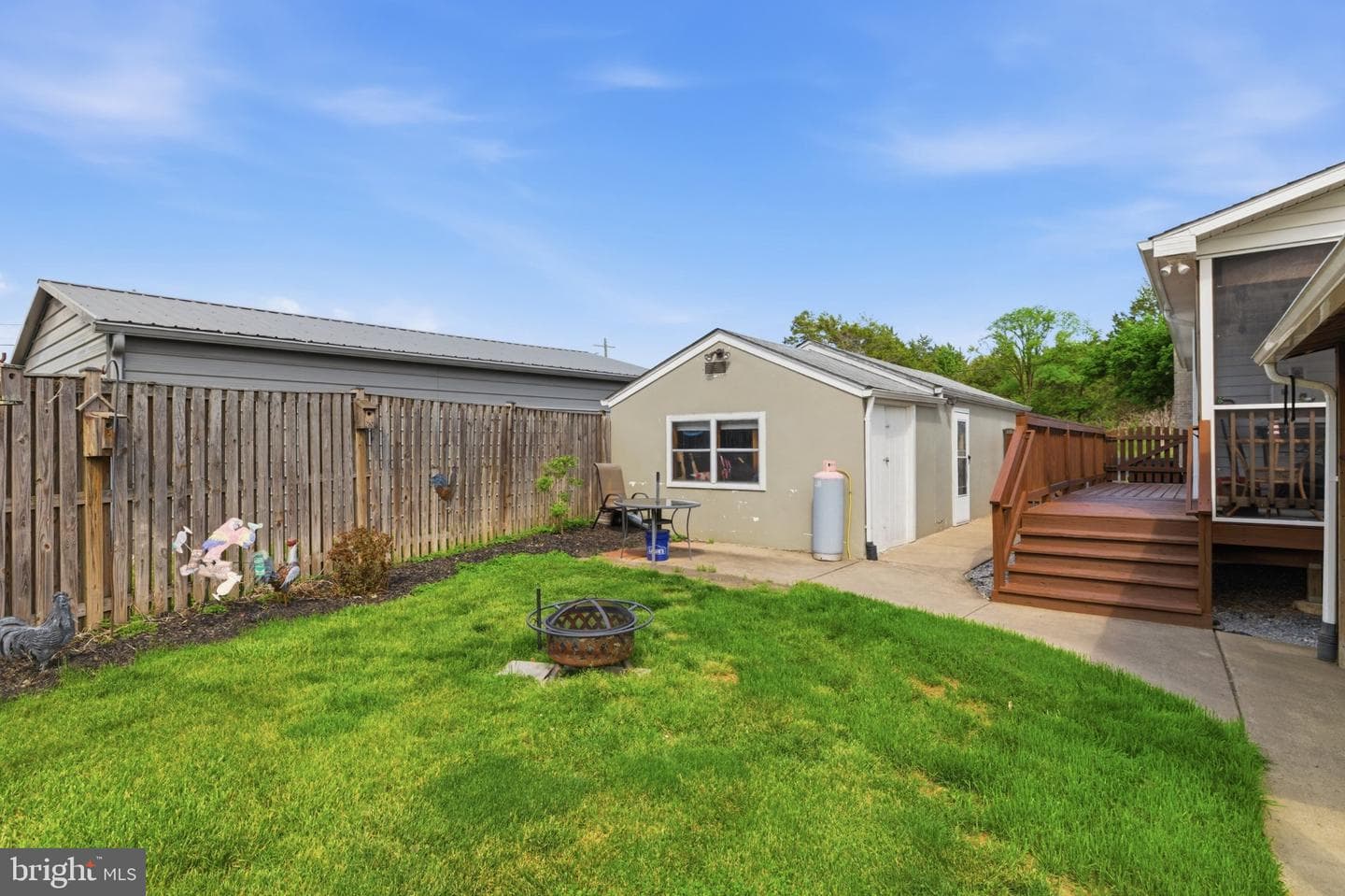 153 Totten Lane photo 26