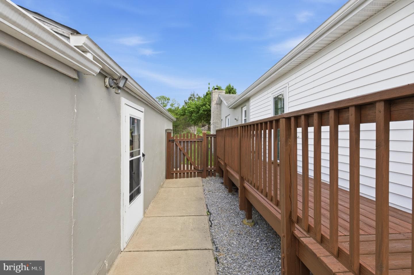 153 Totten Lane photo 27