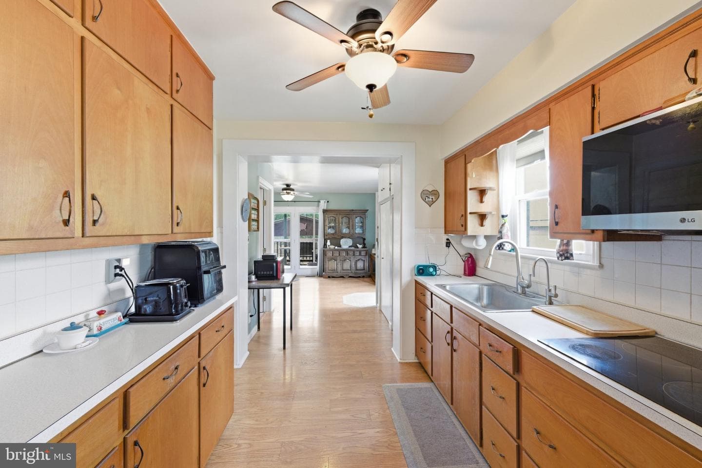 153 Totten Lane photo 8