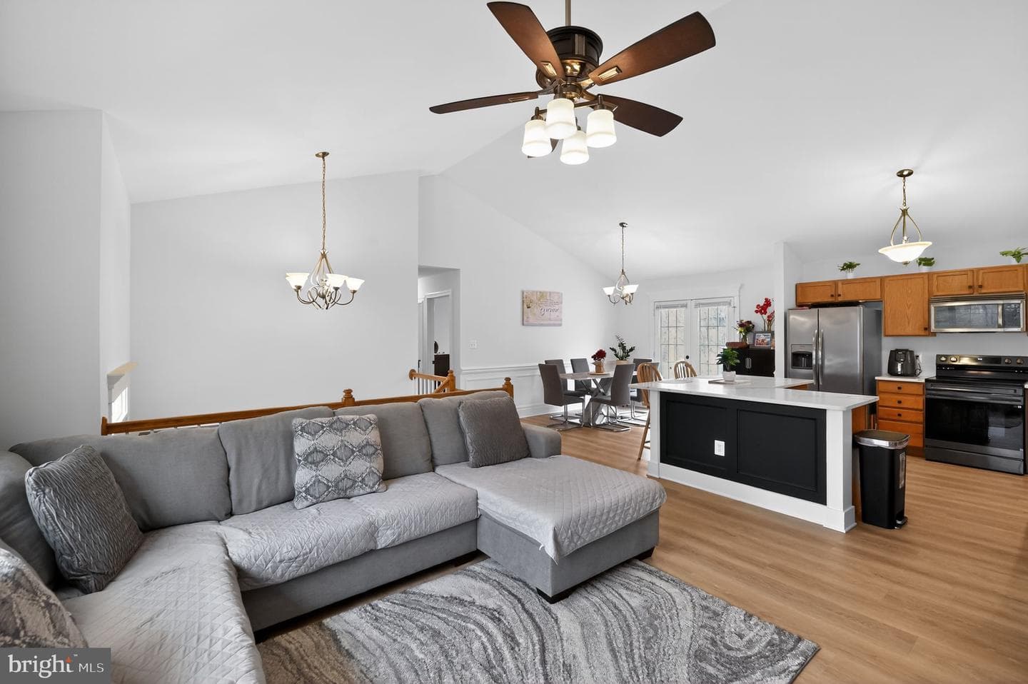 365 Vesey Drive photo 10