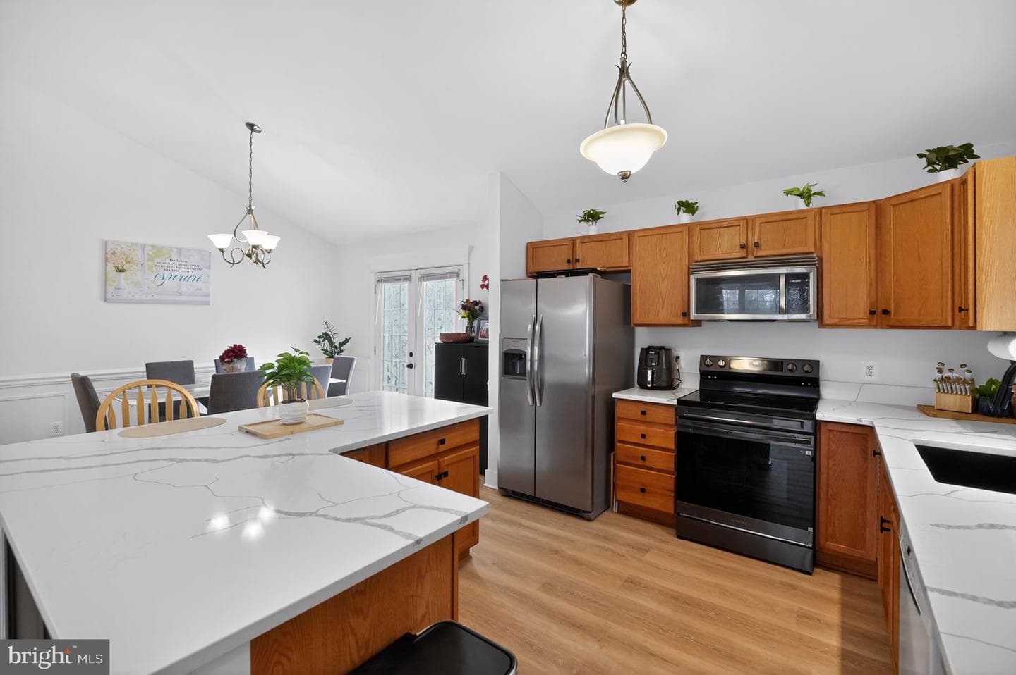 365 Vesey Drive photo 16