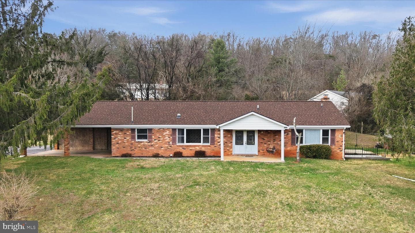 42 Dogwood Lane, Bentonville