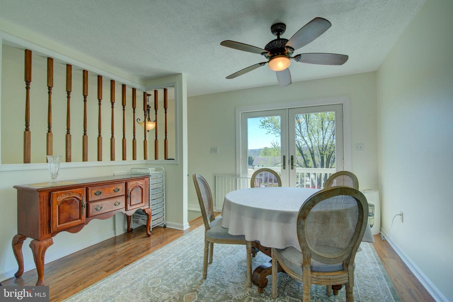 281 Creekside Way photo 8