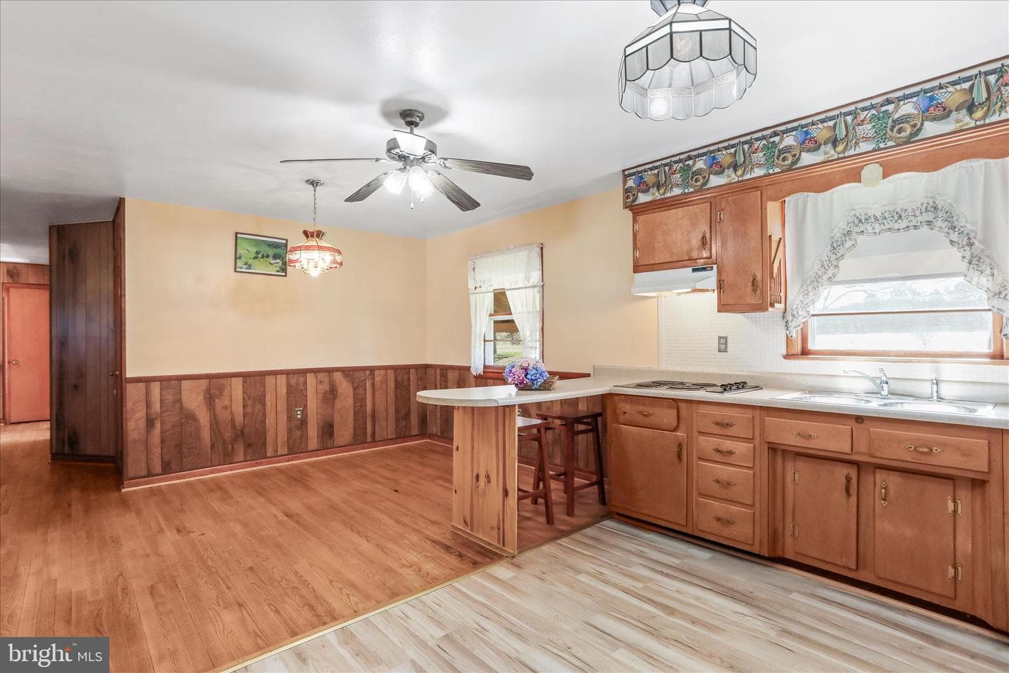 550 Bucks Mill Road photo 12