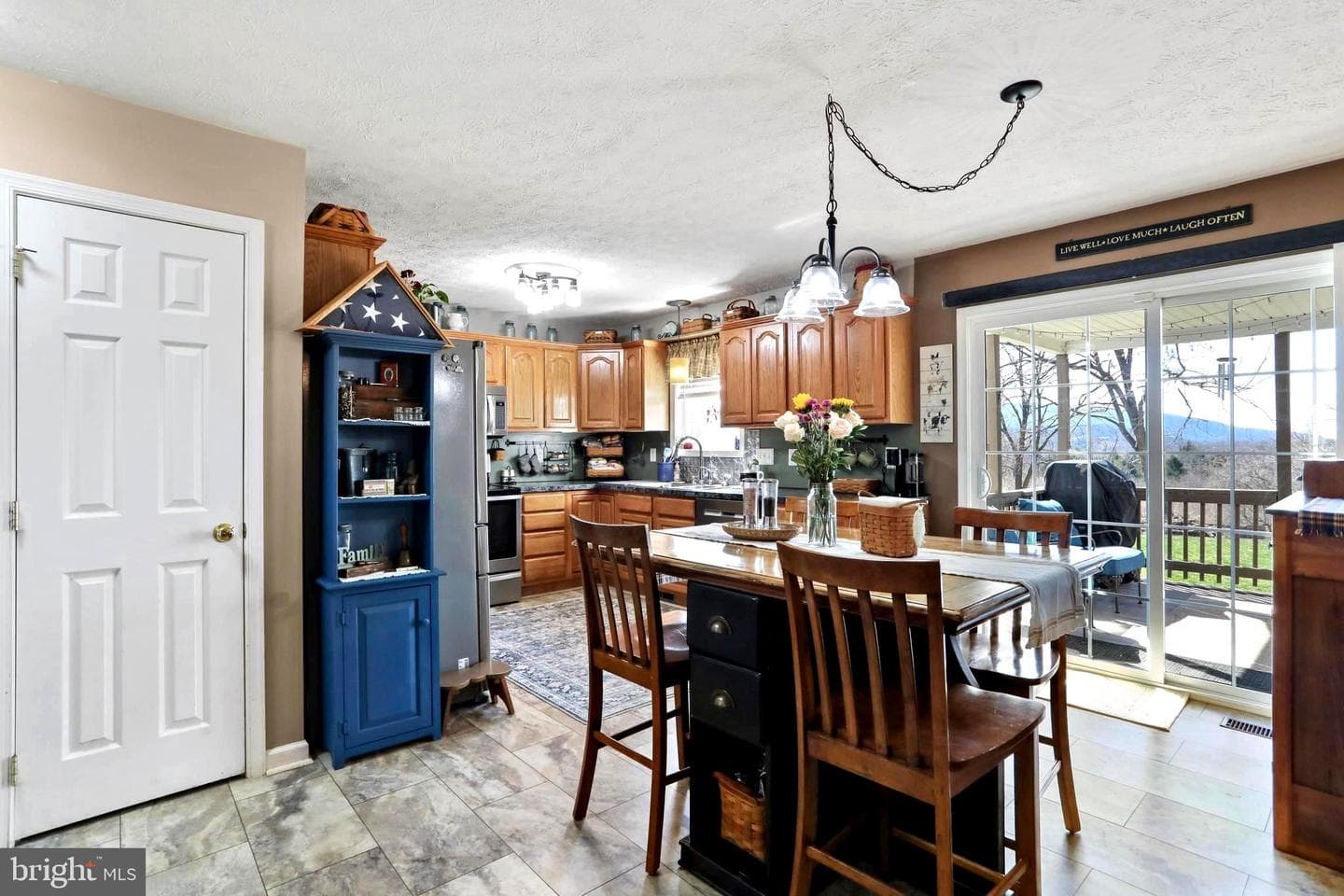 1147 Happy Ridge Drive photo 10