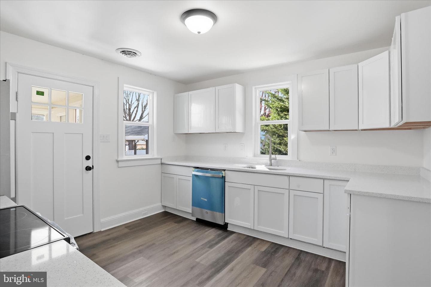 220 Manassas Avenue photo 4