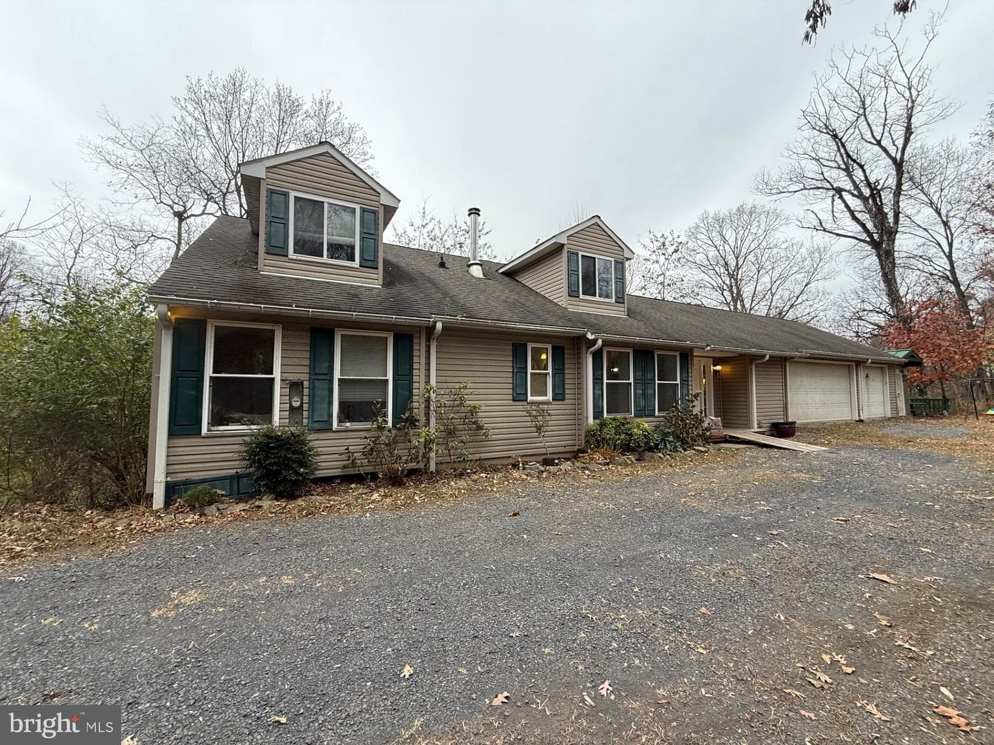 521 Northern Spy Drive, Linden