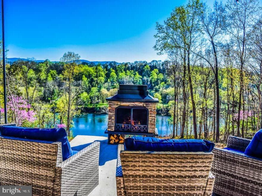 133 Pineview Drive photo 24