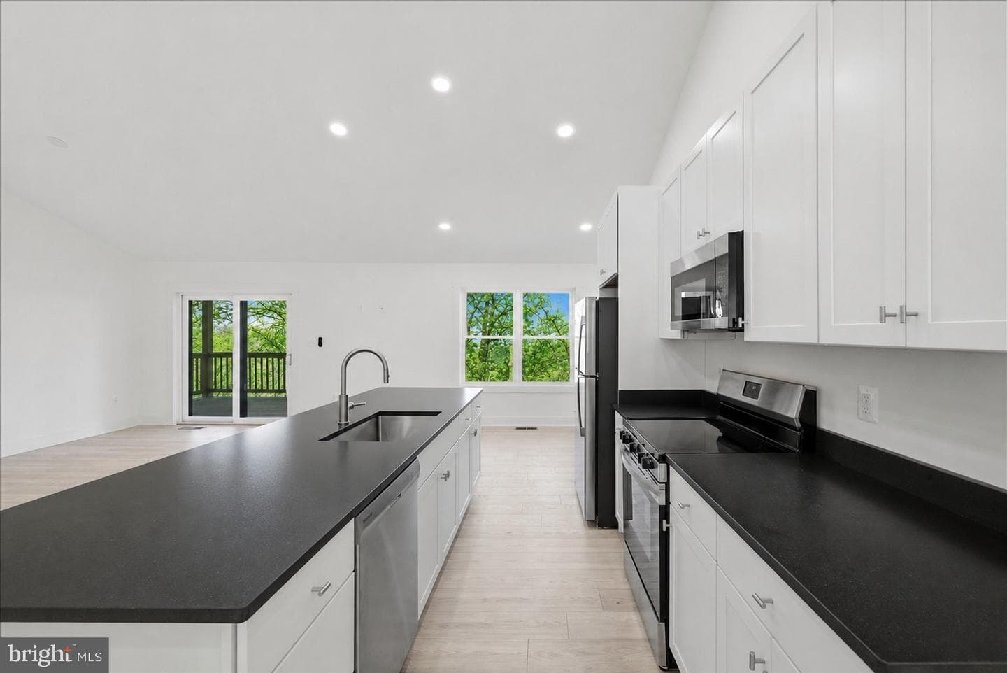 377 Windy Way photo 14