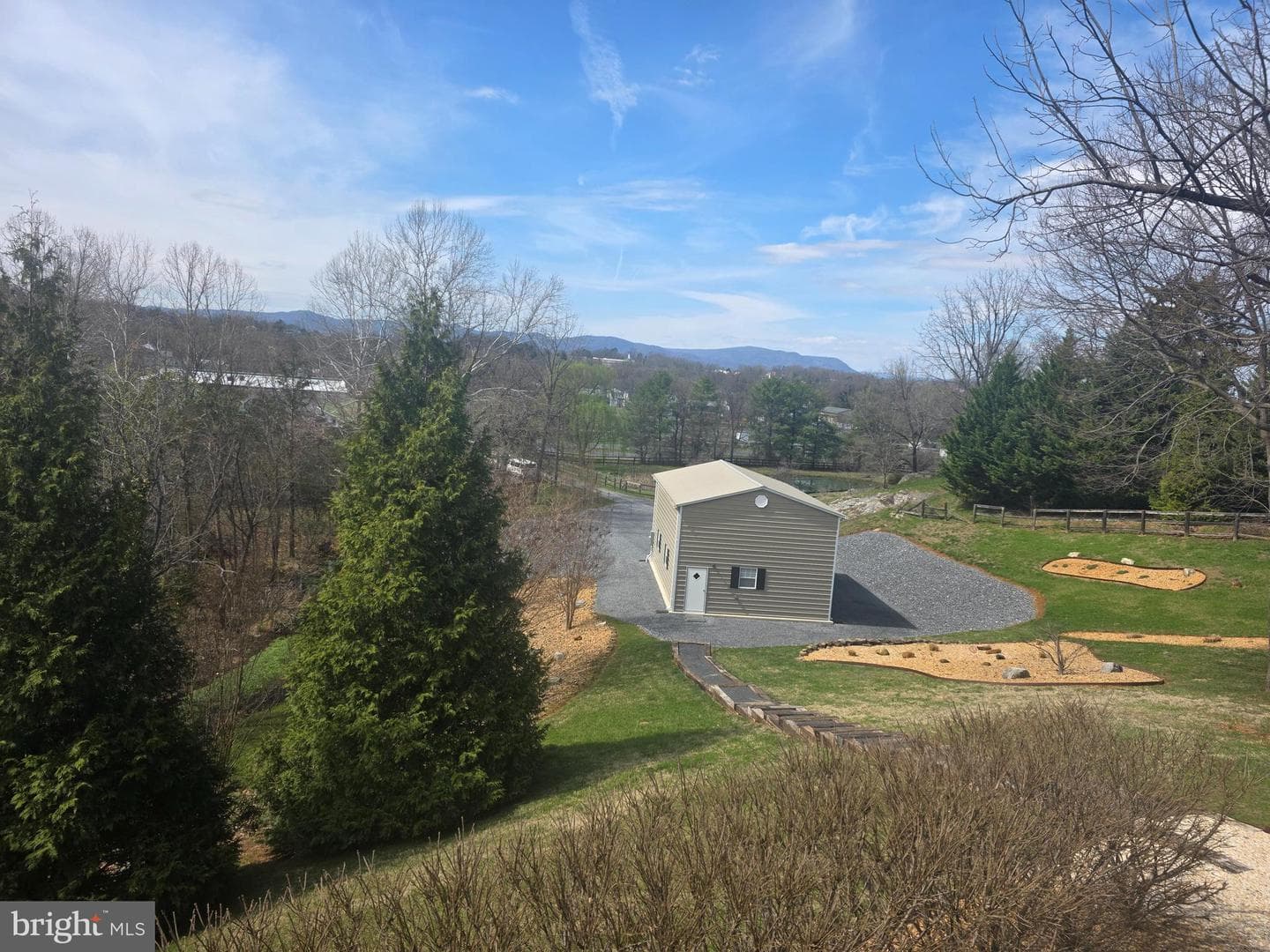 201 Peach Tree Court photo 46