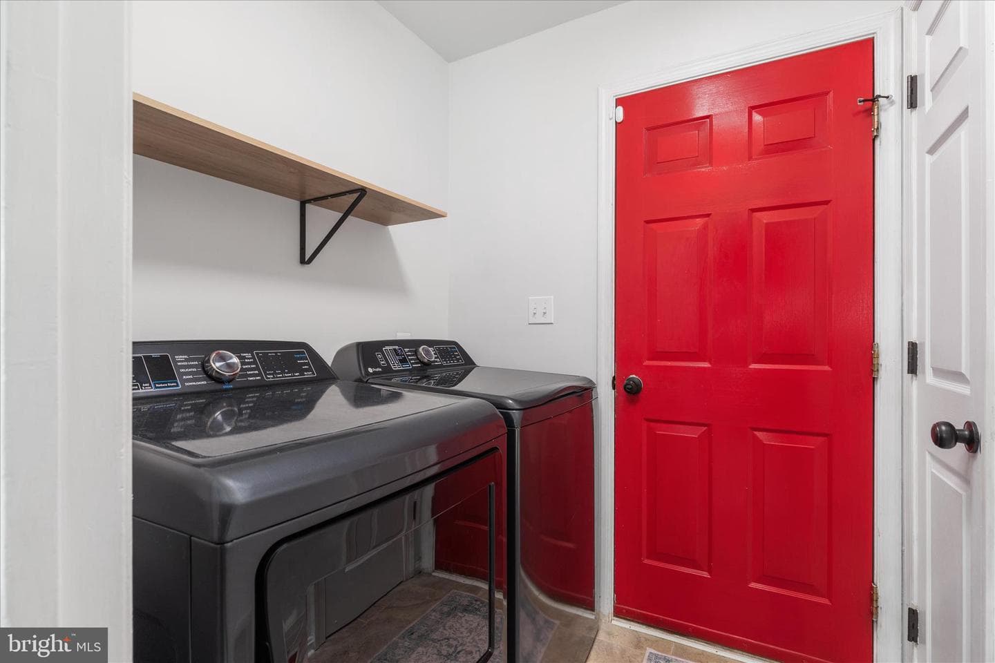 1161 Happy Ridge Drive photo 18