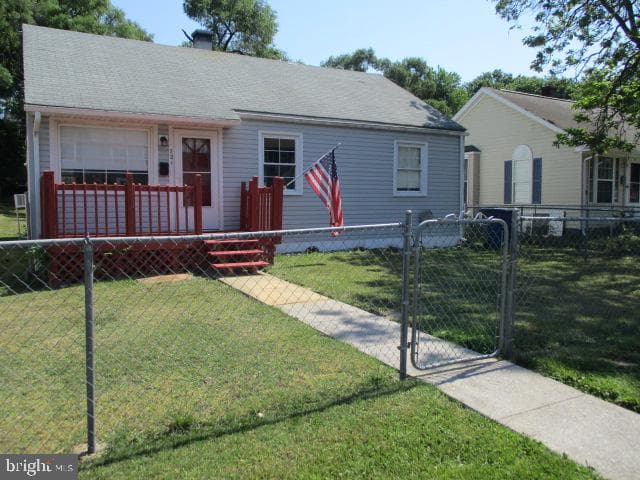 721 W 14th Street photo 3