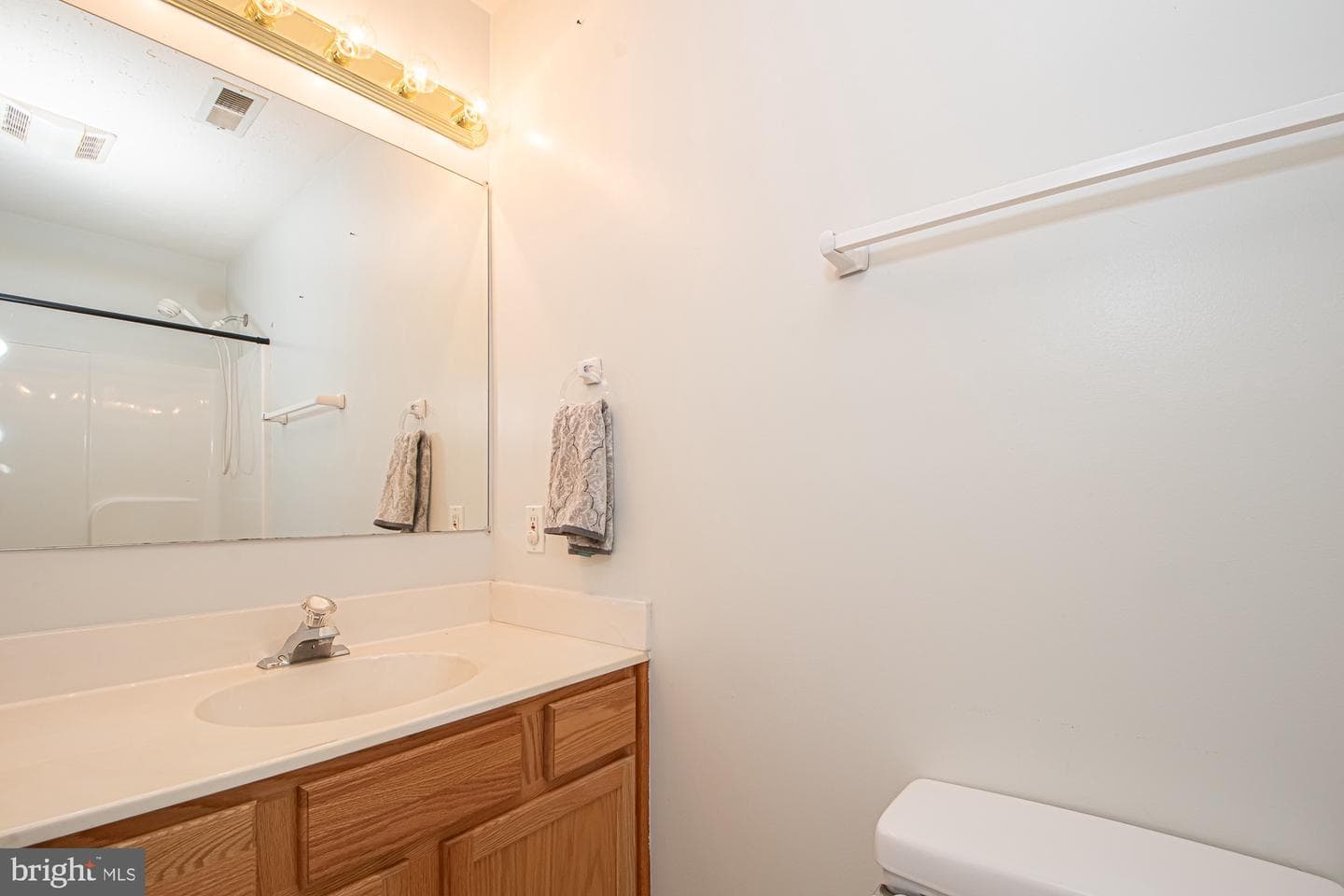 646 Guard Hill Road photo 36