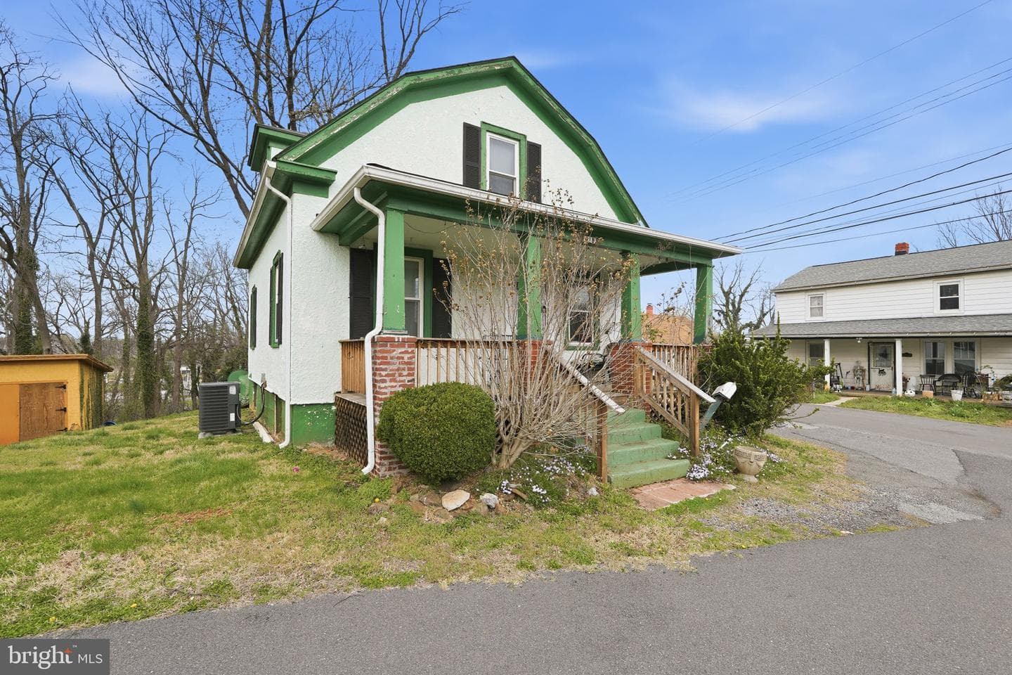 630 Midland Avenue, Front Royal