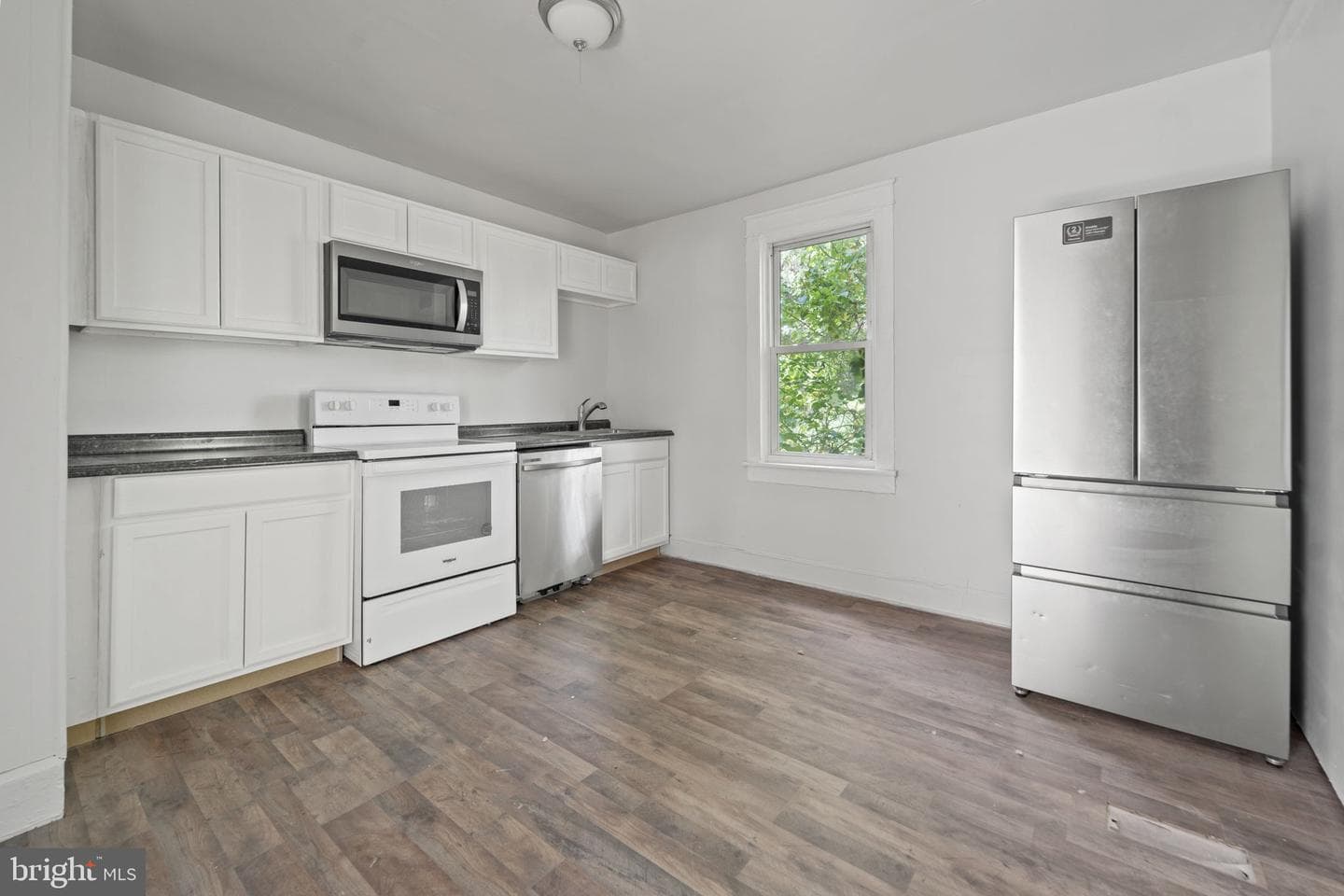 630 Midland Avenue photo 36