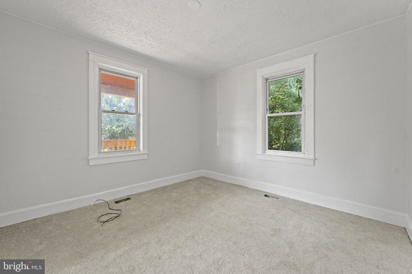 630 Midland Avenue photo 48
