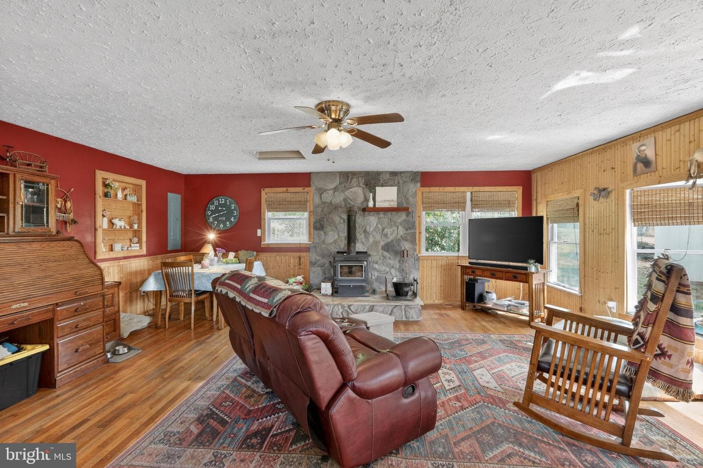 944 Highridge Road photo 11