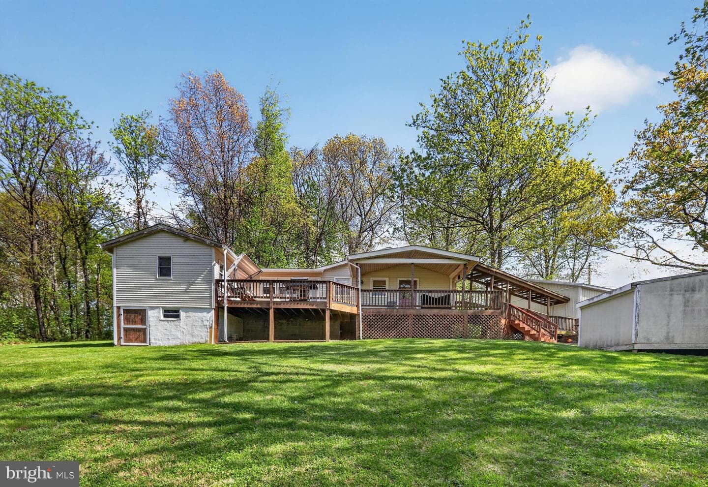 944 Highridge Road photo 2