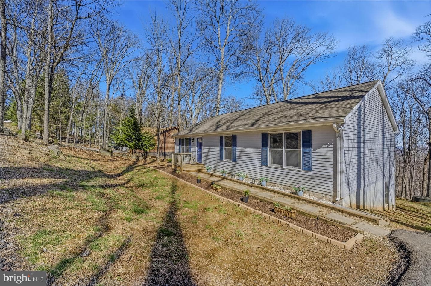 167 Pocahontas Road photo 2