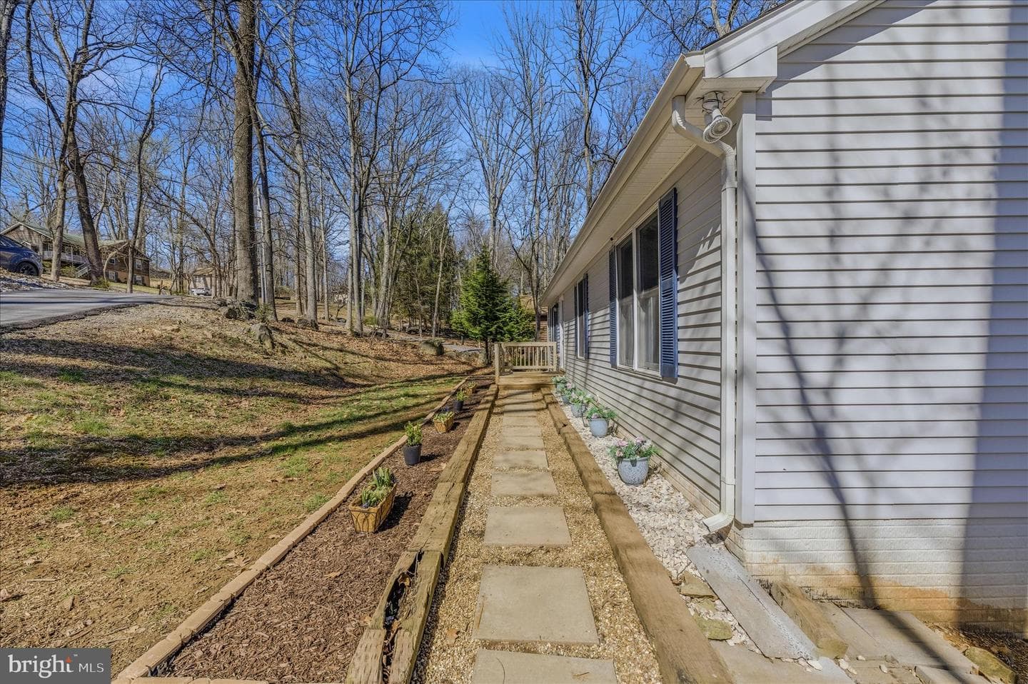 167 Pocahontas Road photo 3