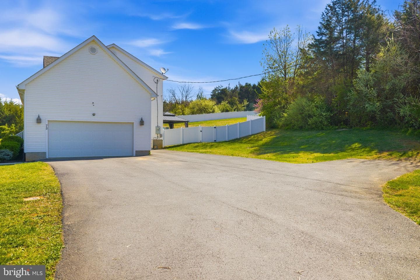 75 Oak Hill Drive photo 15