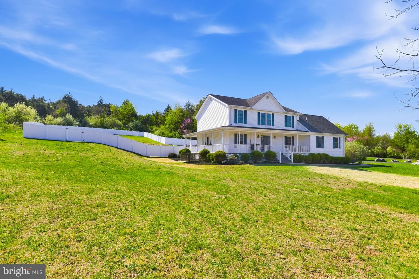 75 Oak Hill Drive photo 4