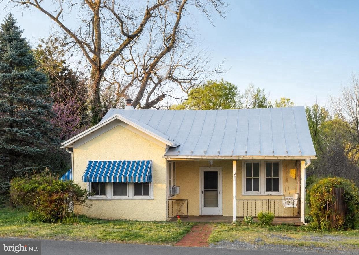 311 Grand Avenue photo 3