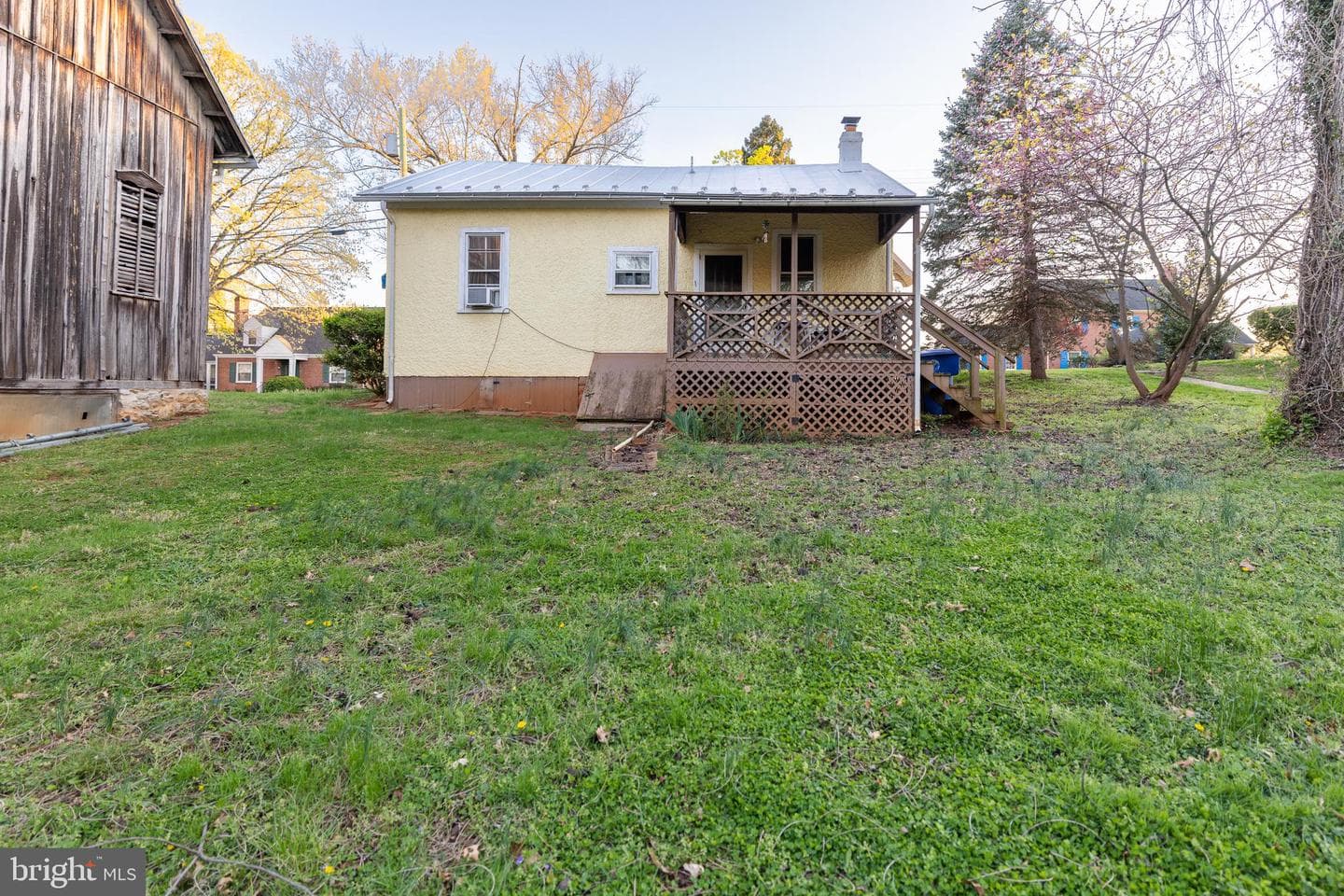 311 Grand Avenue photo 30