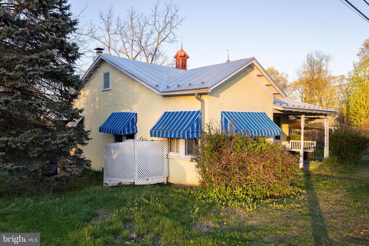 311 Grand Avenue photo 4