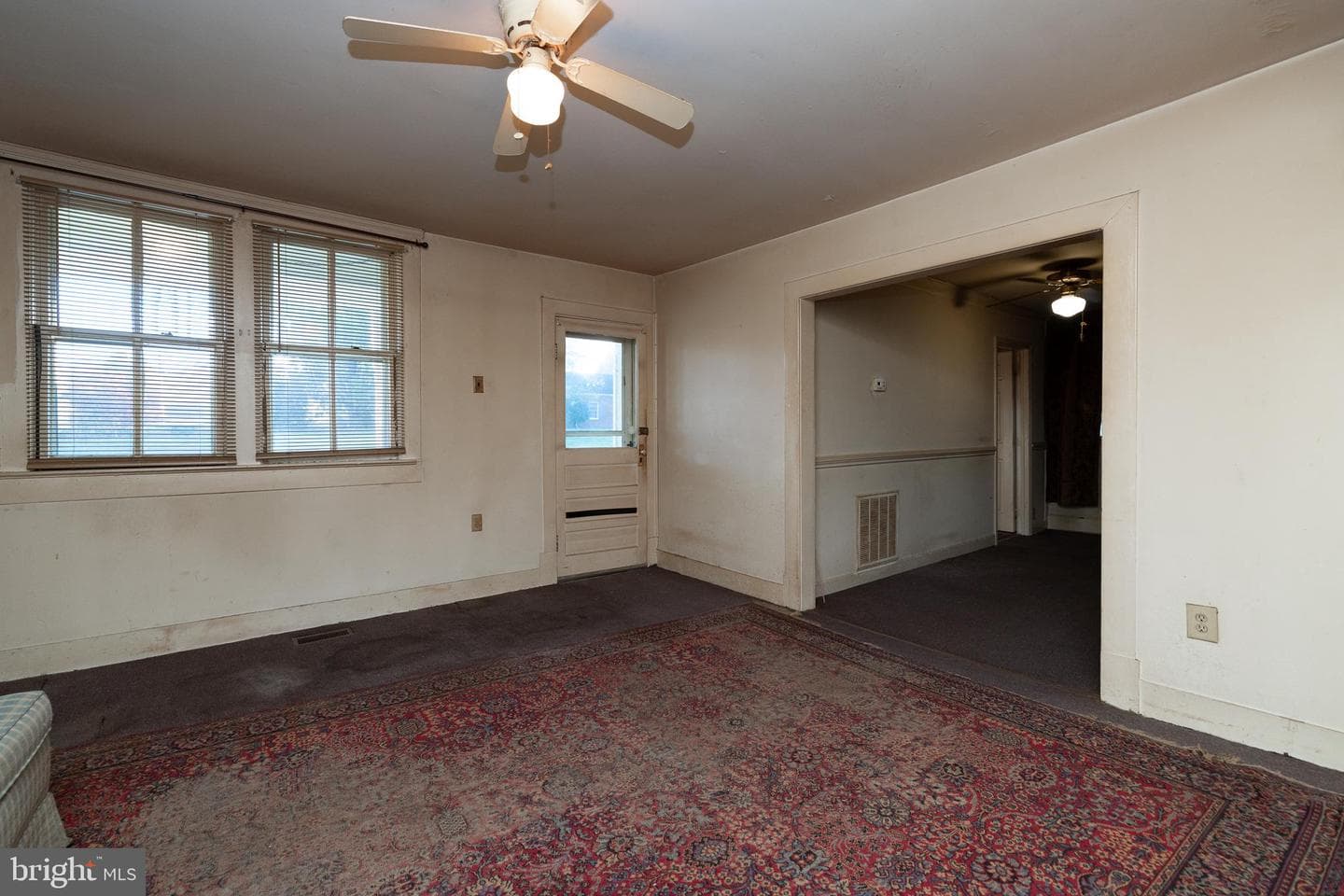 311 Grand Avenue photo 9