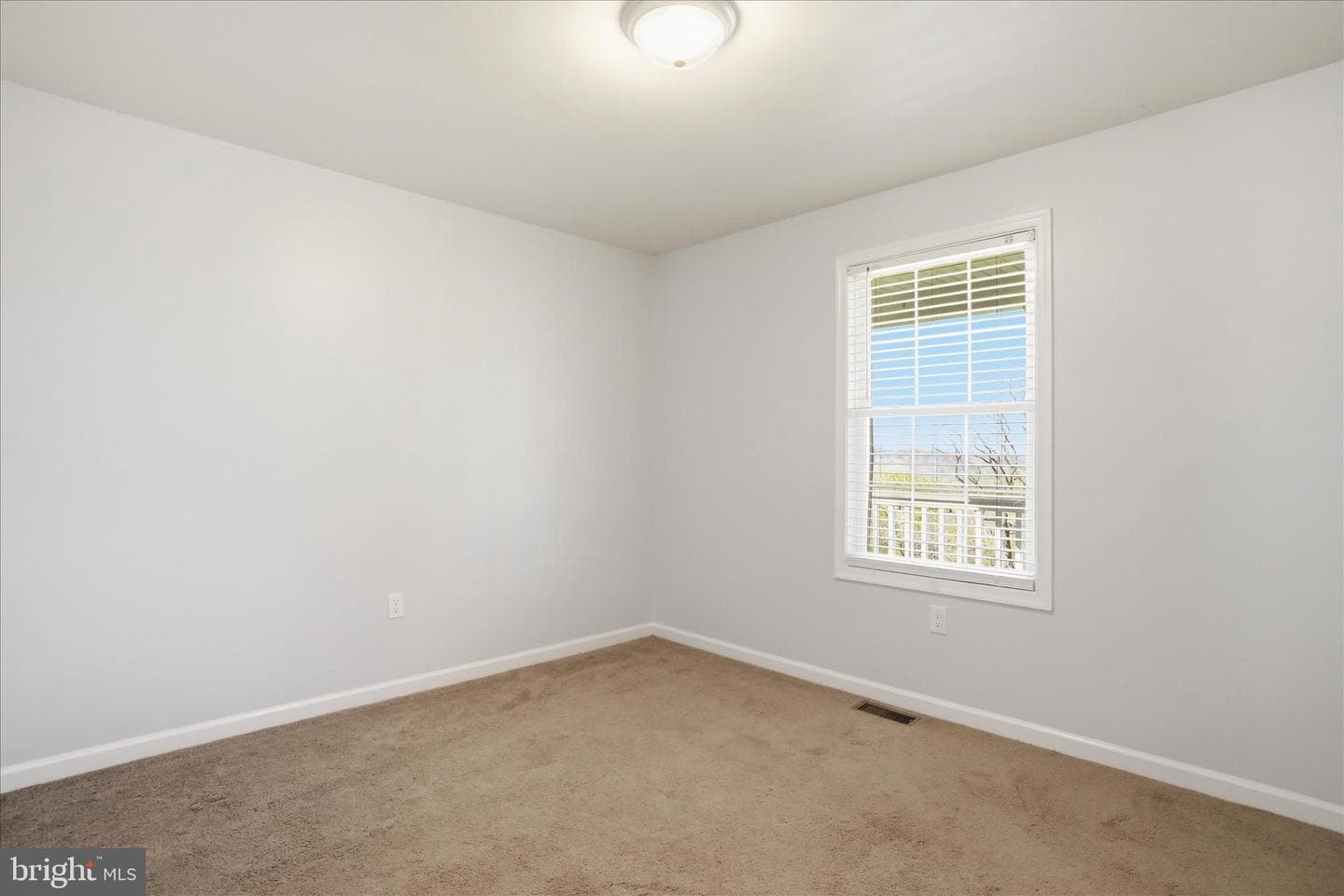 1033 Mountain Heights Road photo 17