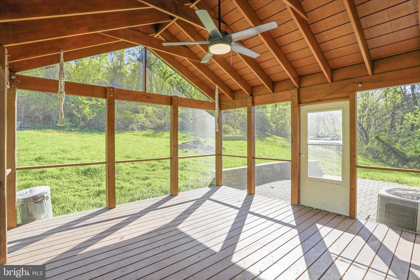 1033 Mountain Heights Road photo 38