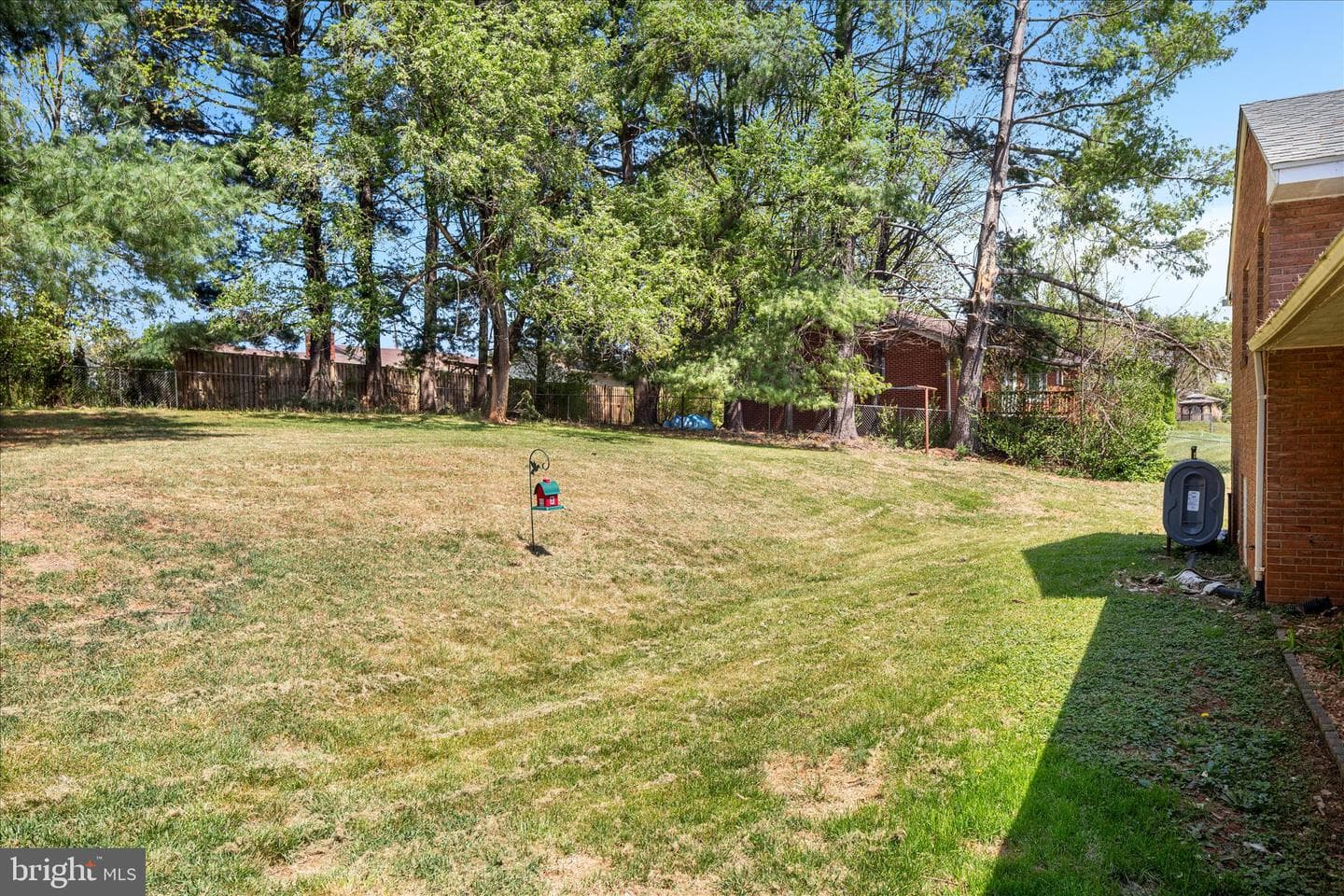 1048 Wine Street photo 25