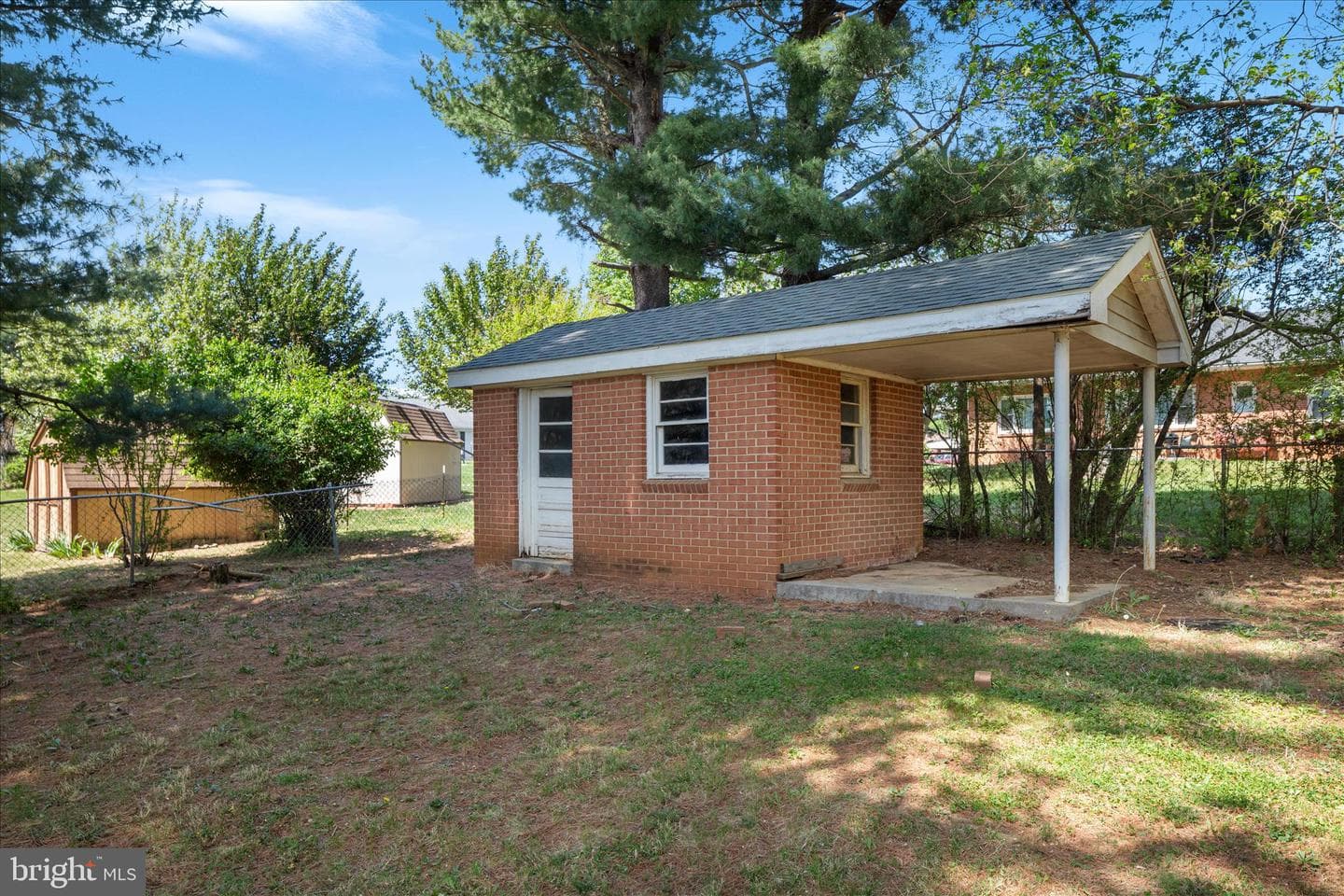 1048 Wine Street photo 27