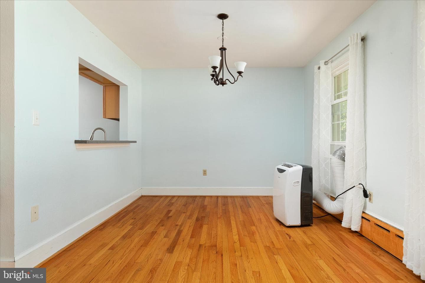 1048 Wine Street photo 6