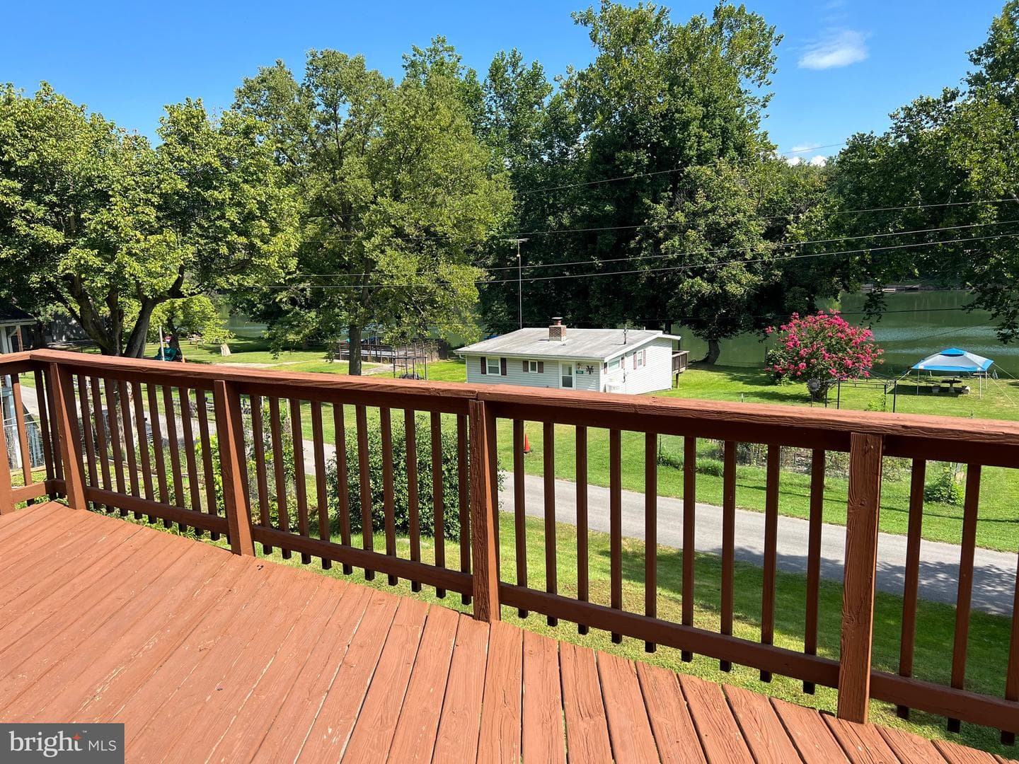 215 Harris Drive photo 9