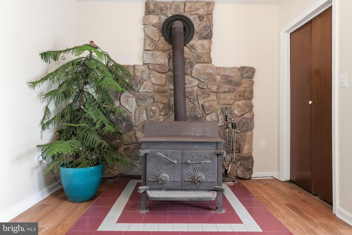 648 Creek Road photo 13