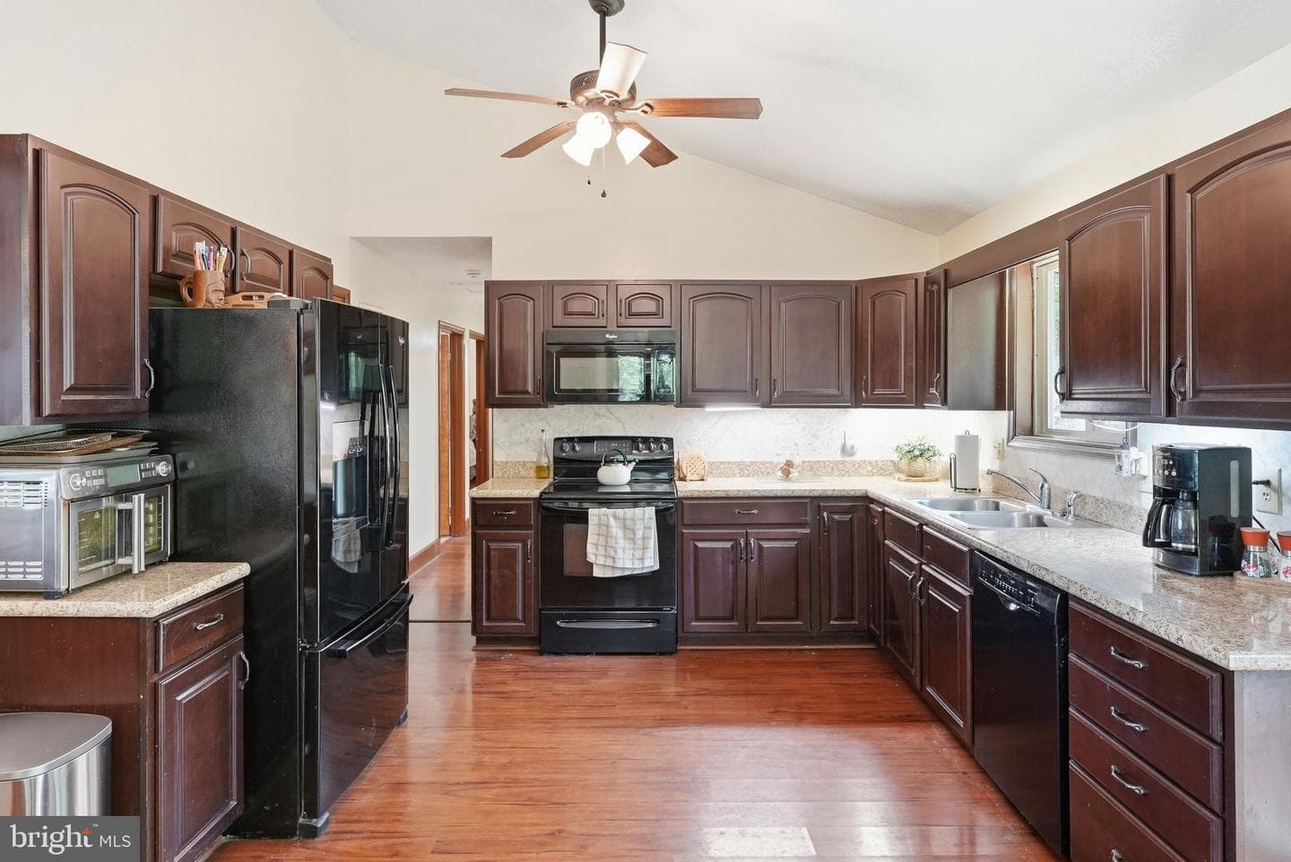 648 Creek Road photo 20