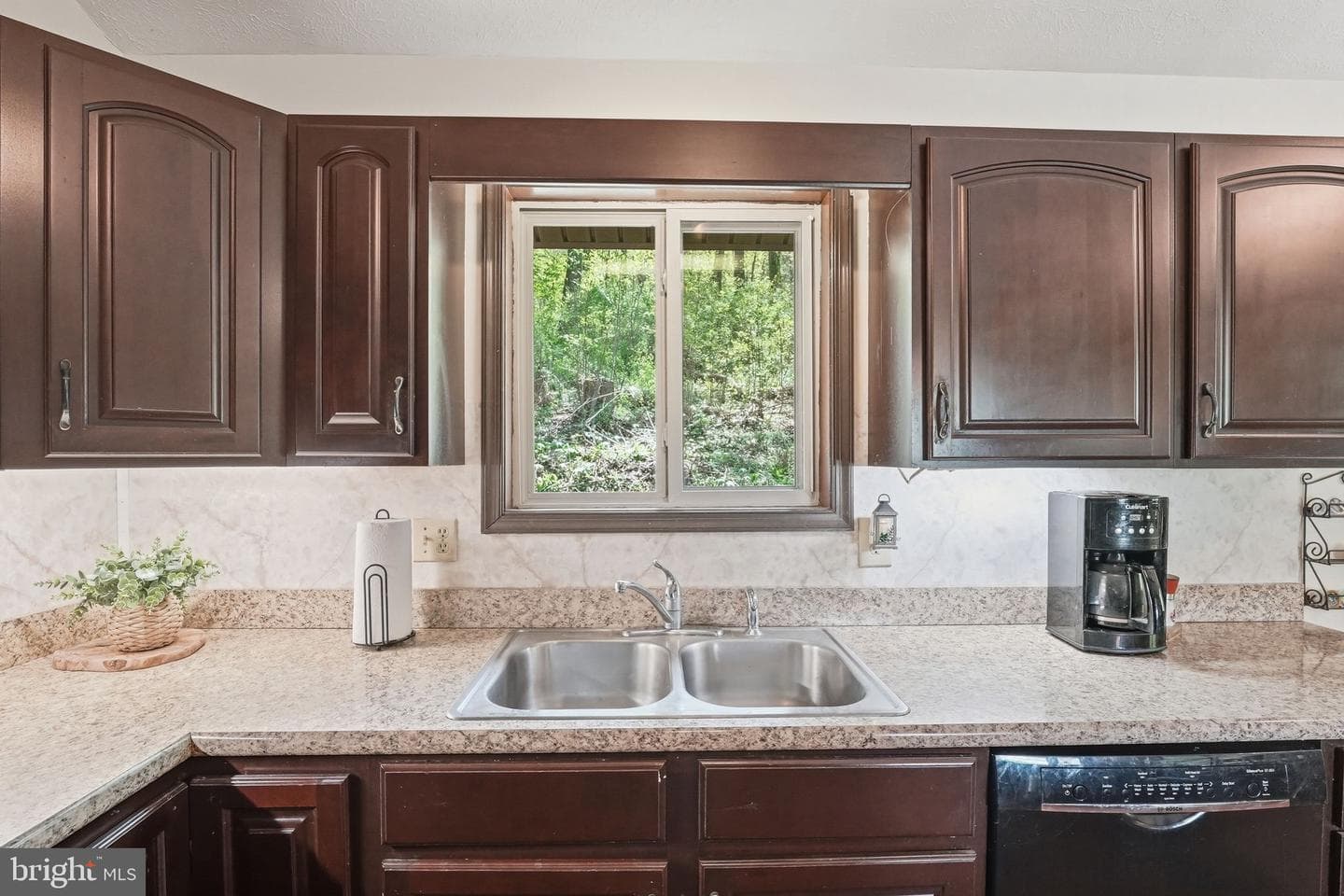 648 Creek Road photo 22